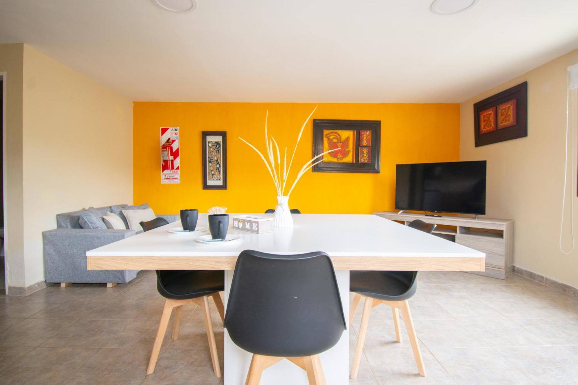 Terminal Suites El Calafate Bilik gambar